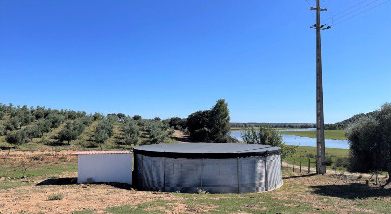 Two 1,7 million liter tanks for vines, almonds and olives, Portugal