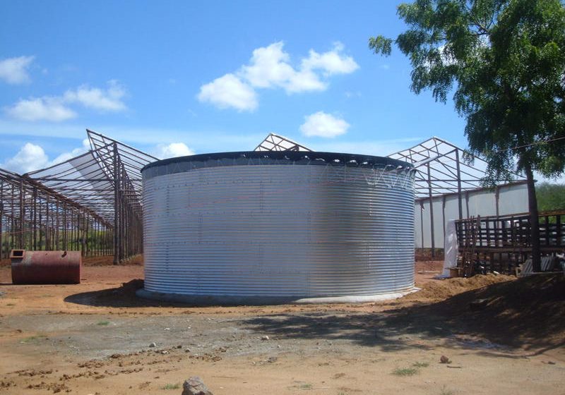 Water tank at tomato nursery, Dominican Republic