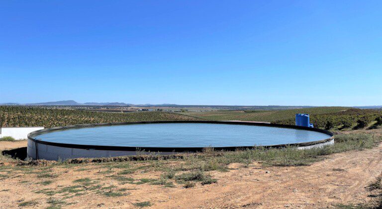 Two 1,7 million liter tanks for vines, almonds and olives, Portugal