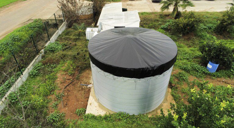 A fully waterproof FPP cover at a dairy farm, Portugal