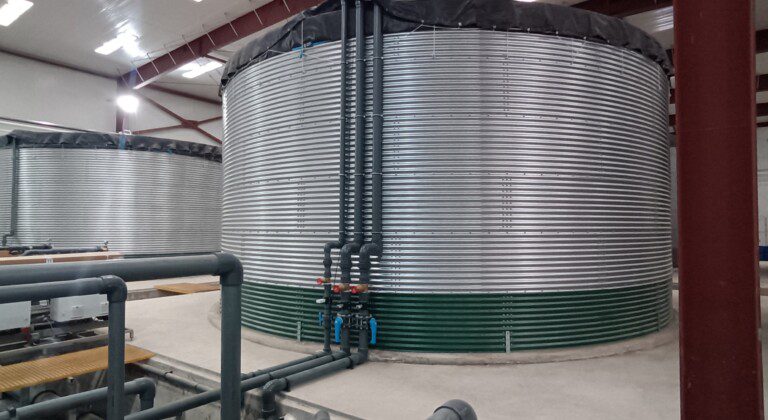 13 water tanks at a tomato greenhouse, China