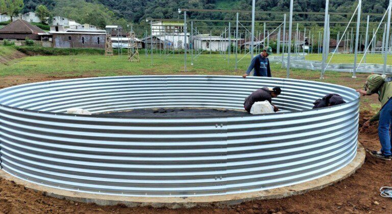 Water storage for strawberries in greenhouses, Indonesia
