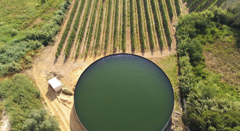 Storage of surface water for pears, Portugal