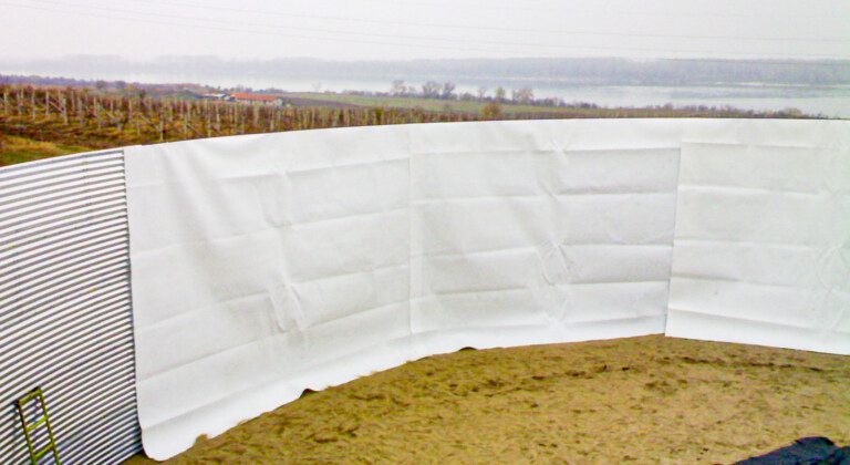 Water storage for grapes, Bulgaria